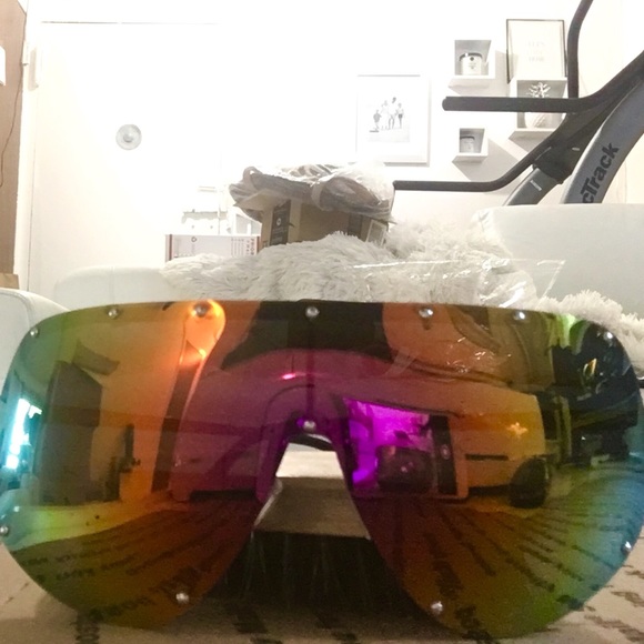 Shield rainbow rimless sunglasses - Picture 3 of 3